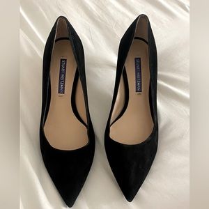 Size 5.5 Black Suede STUART WEITZMAN Pumps made in Spain Vero Cuoio